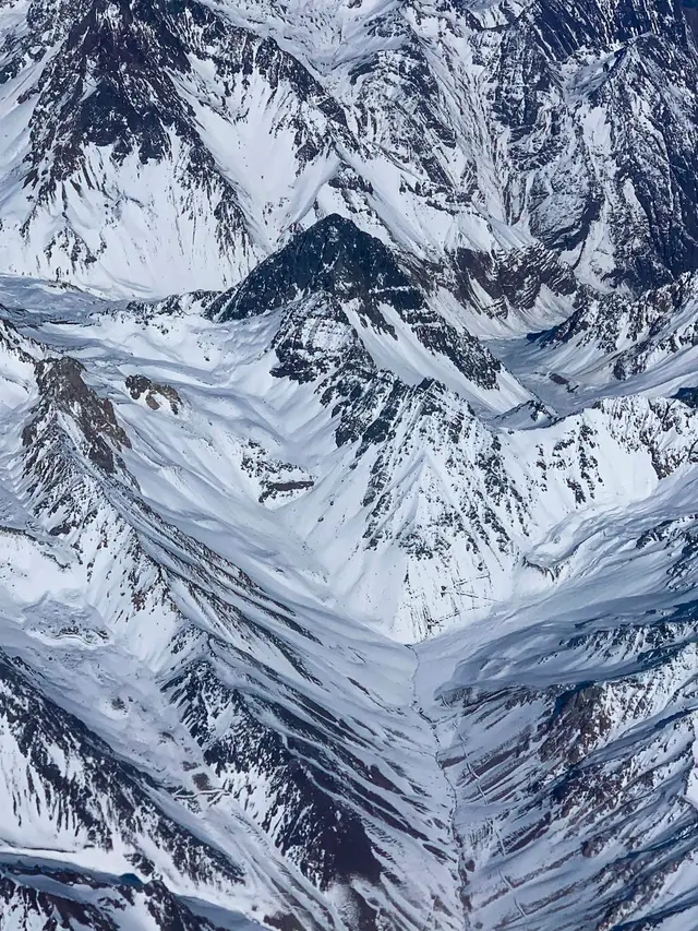 Paisaje de nieve en la cordillera de los Andes